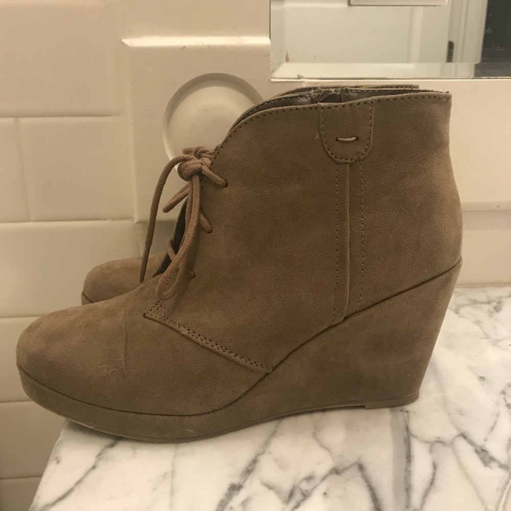 Tan suede ankle booties